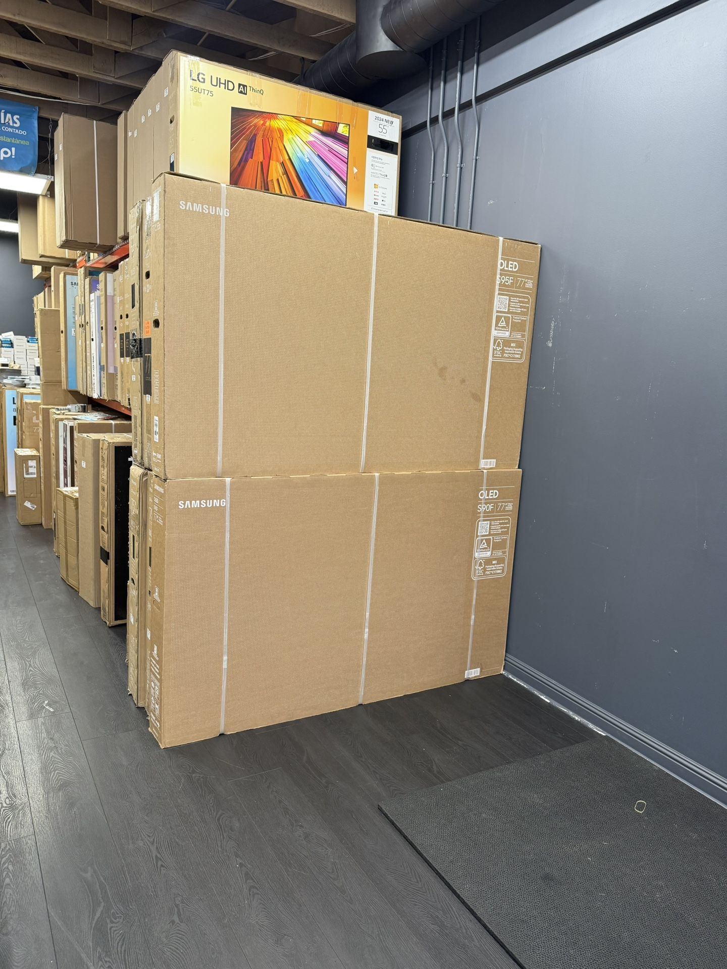 SAMSUNG S95F OLED 77 INCH SMART 4k TV BRAND NEW TV