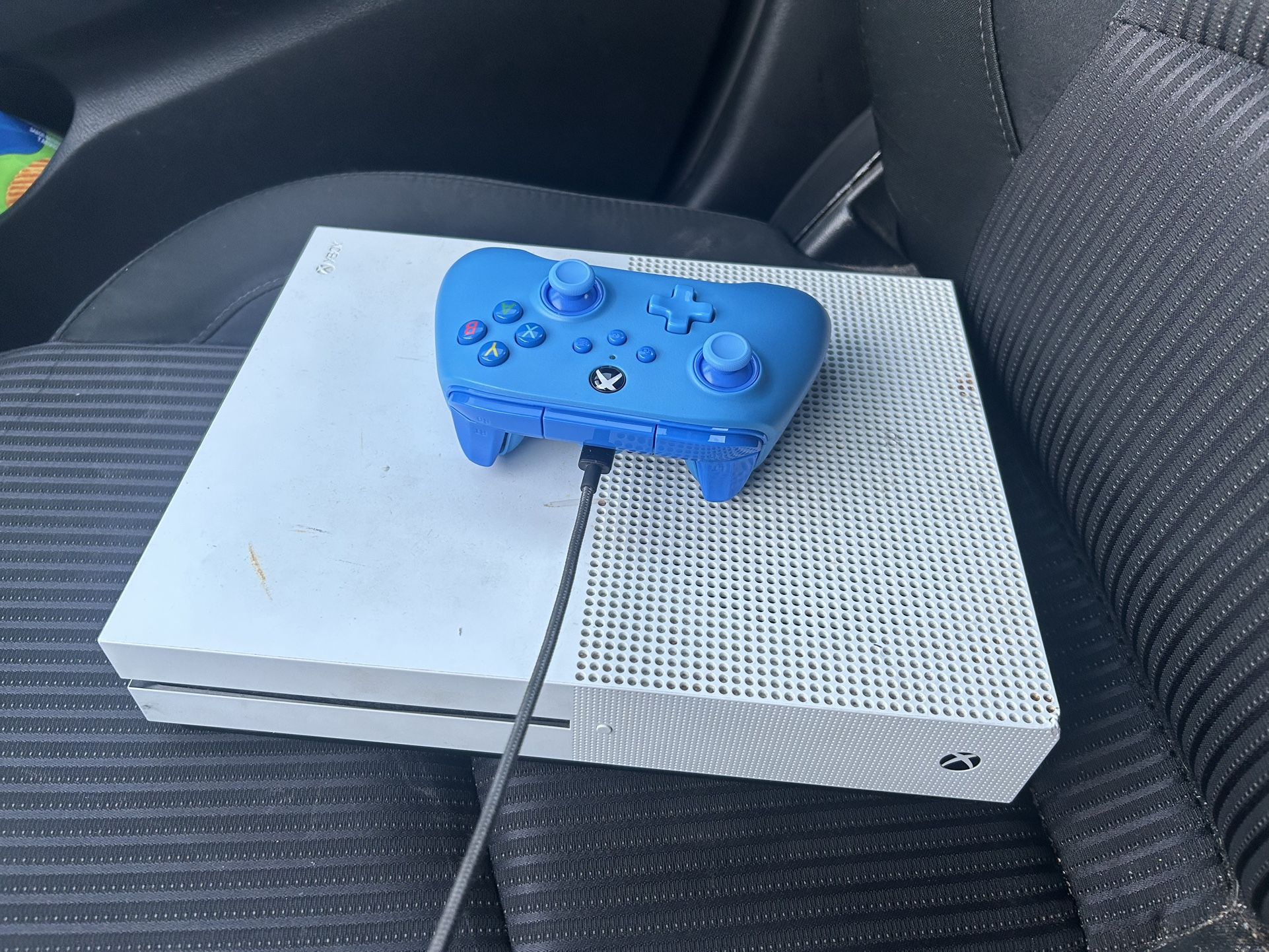 Xbox Series S With Controller