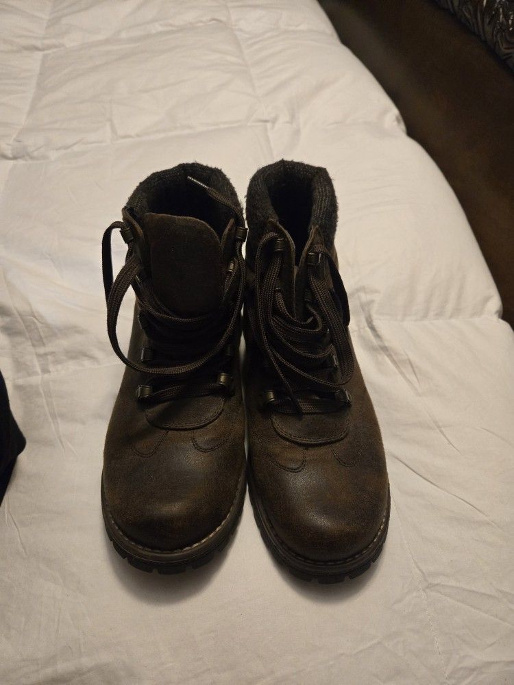 Sonoma Size 7 1/2 Wore 3 Times