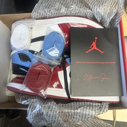 Preowned Jordan 1 fearless UNC size 10 $180