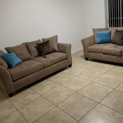 Couch/sofa living room furniture