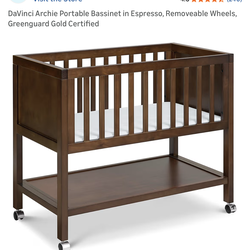 Davinci baby portable bassinet