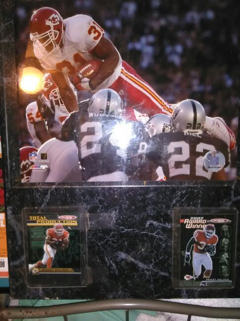 Priest holmes plaque with two cards