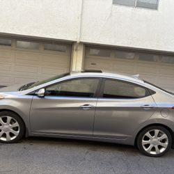 2012 Hyundai Elantra