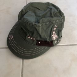 Women’s Green And Pink Bud Light Hat