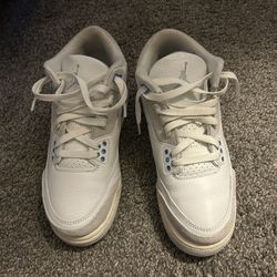 Jordan’s 3’s GS size 6 only wore 1 time 