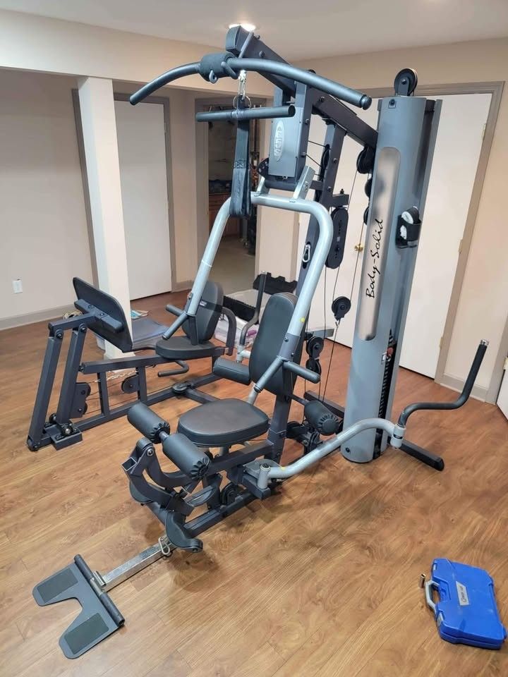 Body Solid G5S 210lbs Gym w leg press - Deliver & install