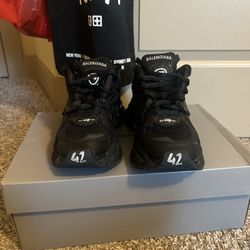 Balenciaga Runner Black