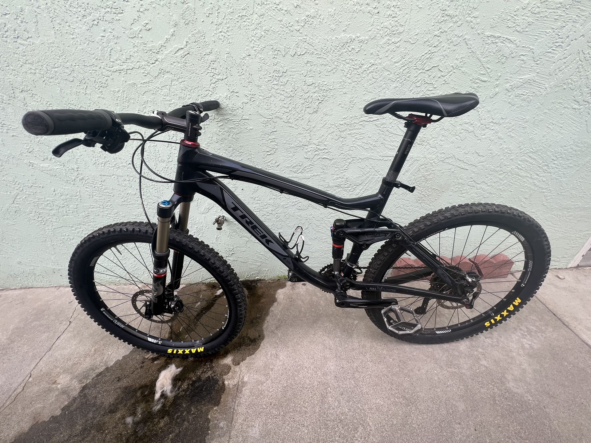 Trek Fuel EX 8 Mountain Bike