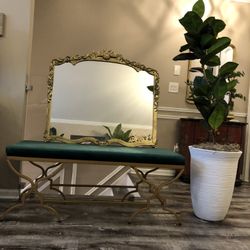 Very  Gorgeous  Bench with the mirror