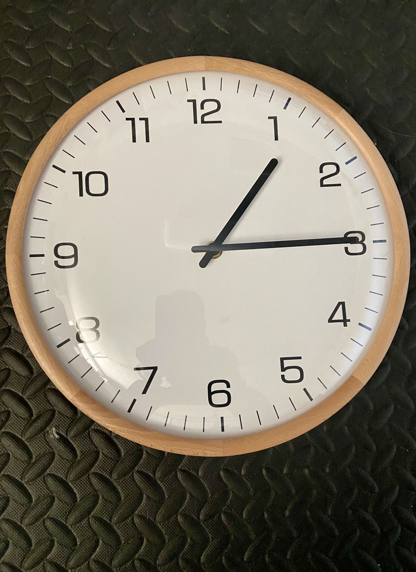 Clock, No ticking sound 