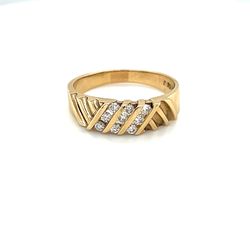 14k Diamond Wedding Band with 9 Dias