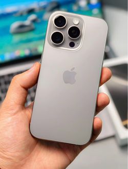 iPhone 16 Pro Natural Titanium