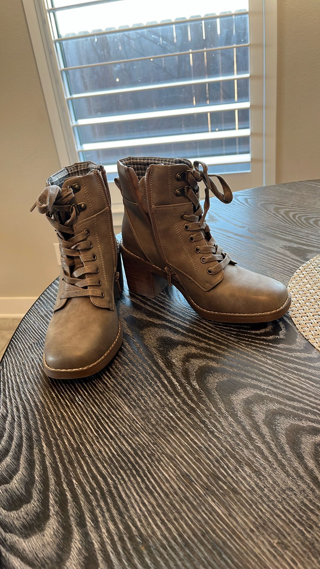 Like New!! Just Didn’t Wear!! Super Cool Jean Boots!! No Scuffs. Actually Honestly Wore Once!!