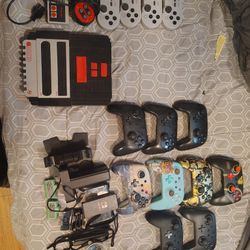 Retro Nintendo And SNES System Accessories And Controllers