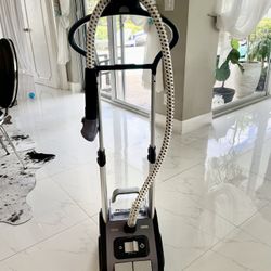 Rowenta 1550W    Steamer 
