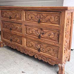 Handcarved Wood Dresser - Chest 6 Drawers