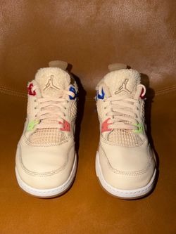 Boys Air Jordan 4 “Where the wild things are” Size 2Y