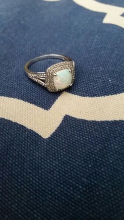 Opal ring sz 8