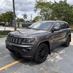 2019 Grand Cherokee Altitude 