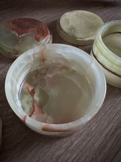 Crystal containers