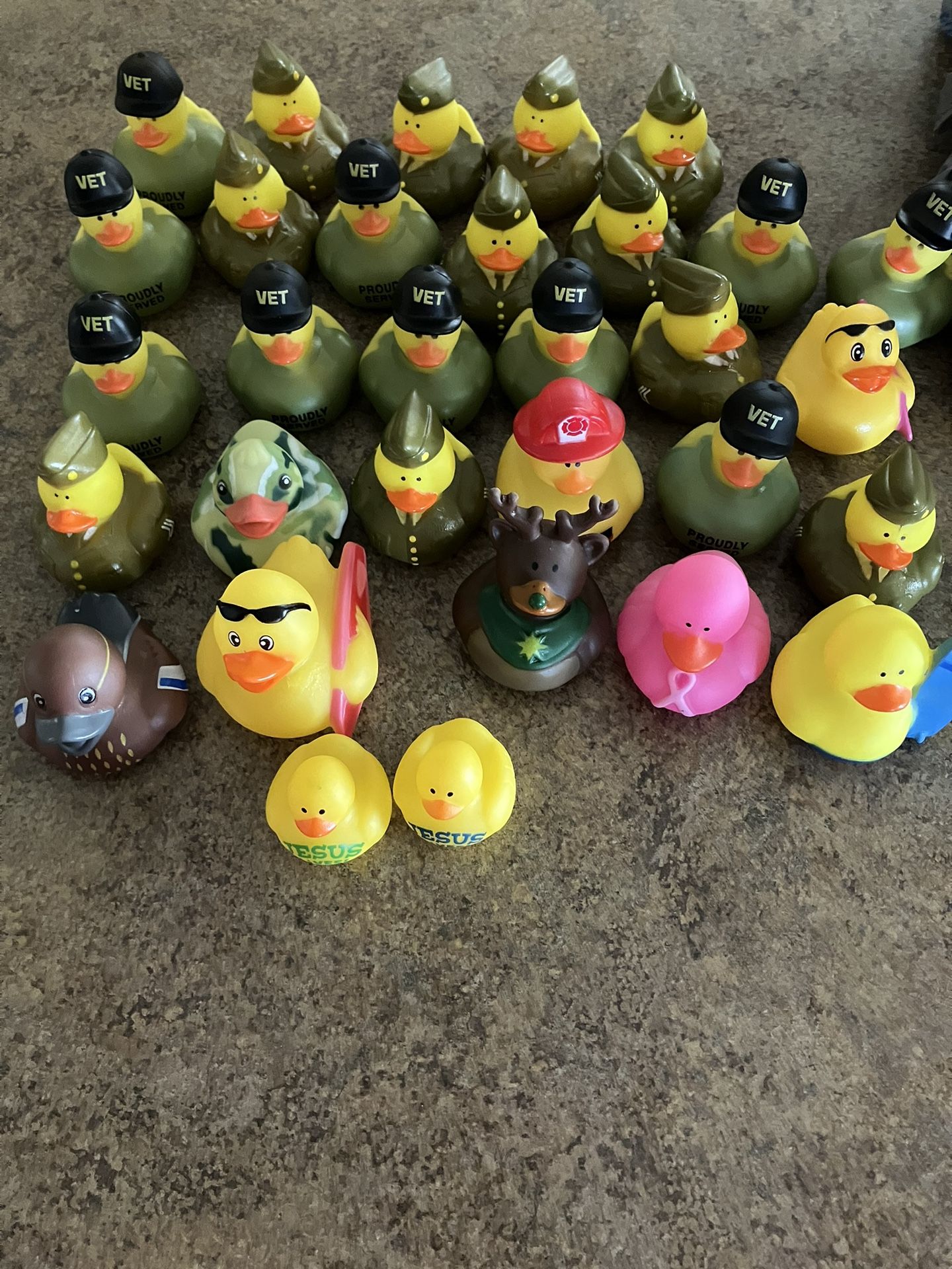 31 Assorted Rubber Ducks