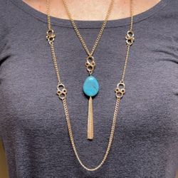 Gold necklace With turquoise Pendant 