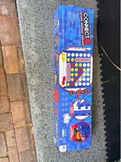 Large Connect 4 lawn Game - still in box never used