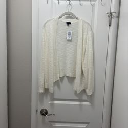 NEW Torrid cream open front cropped sweater