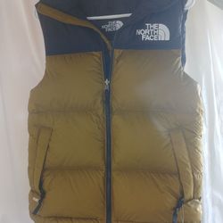 NWT The North Face 1996 Retro Nuptse 700-Fill Vest – XXS – Moss Green
