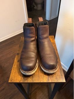 Danner boots men’s 8.5 soft toe