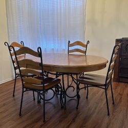 Dining Table + 4 Chairs