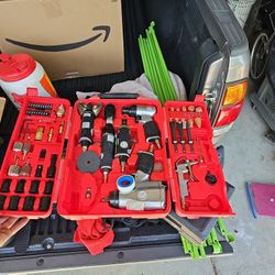 Mastercraft 77 Piece Air Tool Set