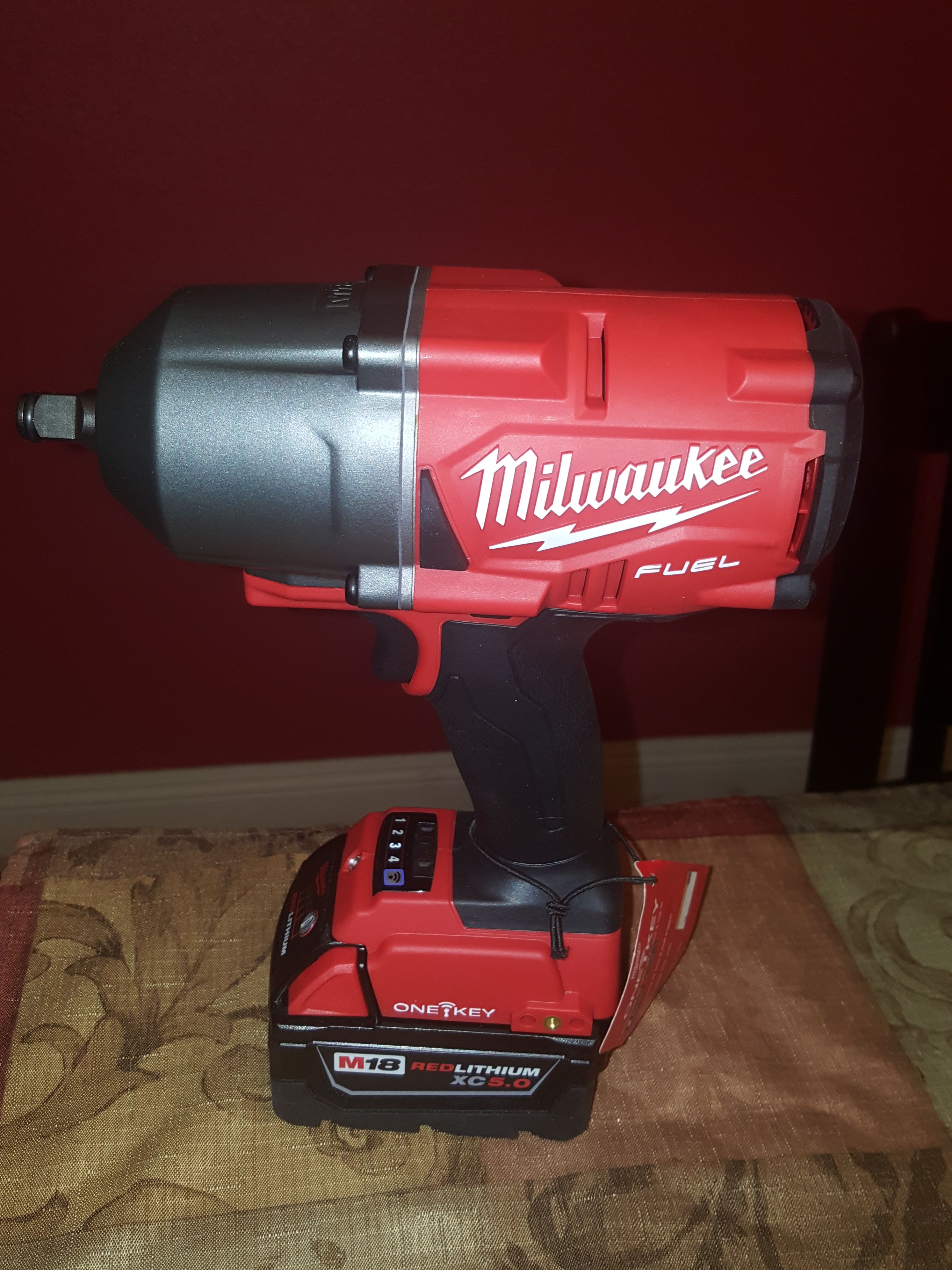 MILWAUKEE 2862-20 M18 FUEL ONE-KEY HIGH TORQUE IMPACT WRENCH 1/2" PIN DETENT BARE