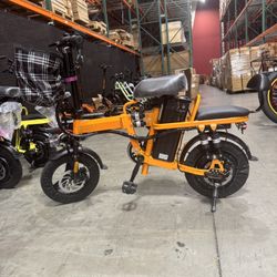 Folding electric bicycle