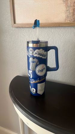 Dodger tumbler