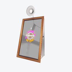 Like New Mirror Me Booth