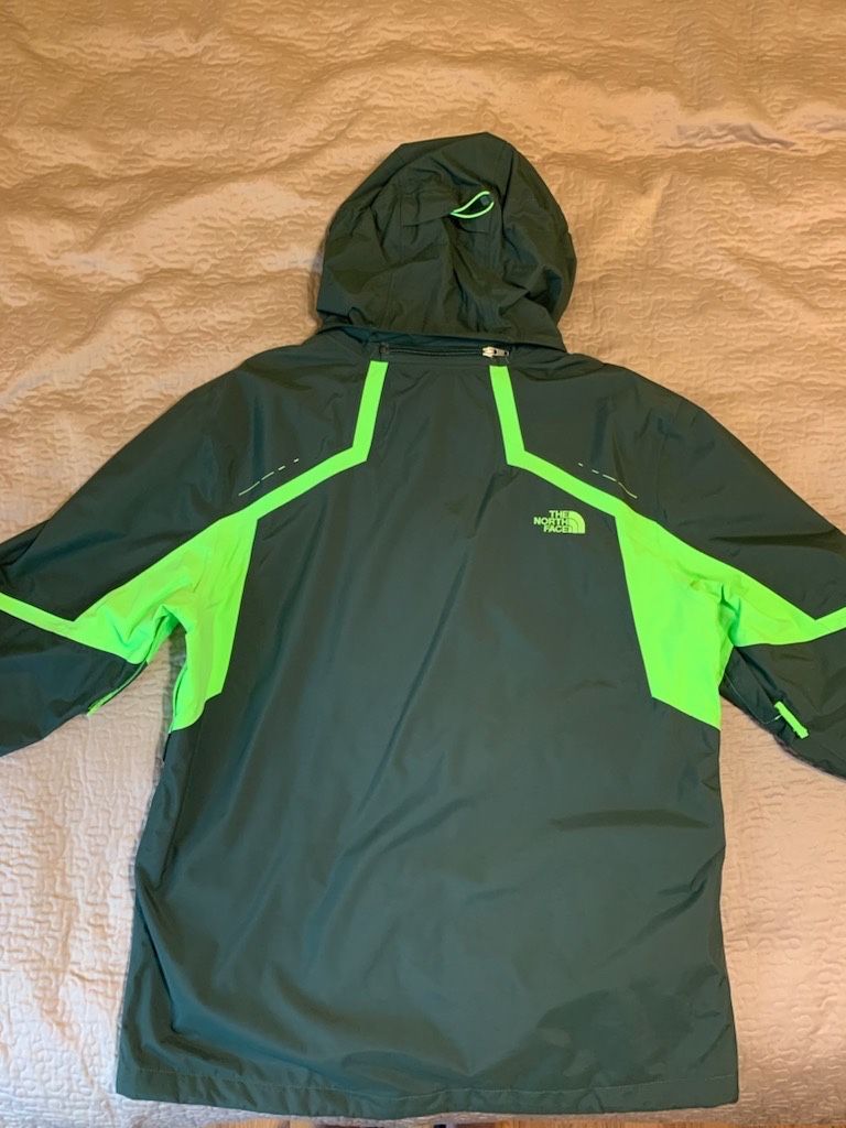  The North Face Jacket Size Large Hiking Jogging CrossFit  Mountain Men’s Carto Triclimate Jacket