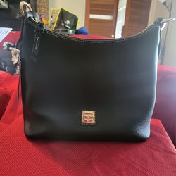  Dooney & Bourke Saffiano Hobo Shoulder Bag (Black