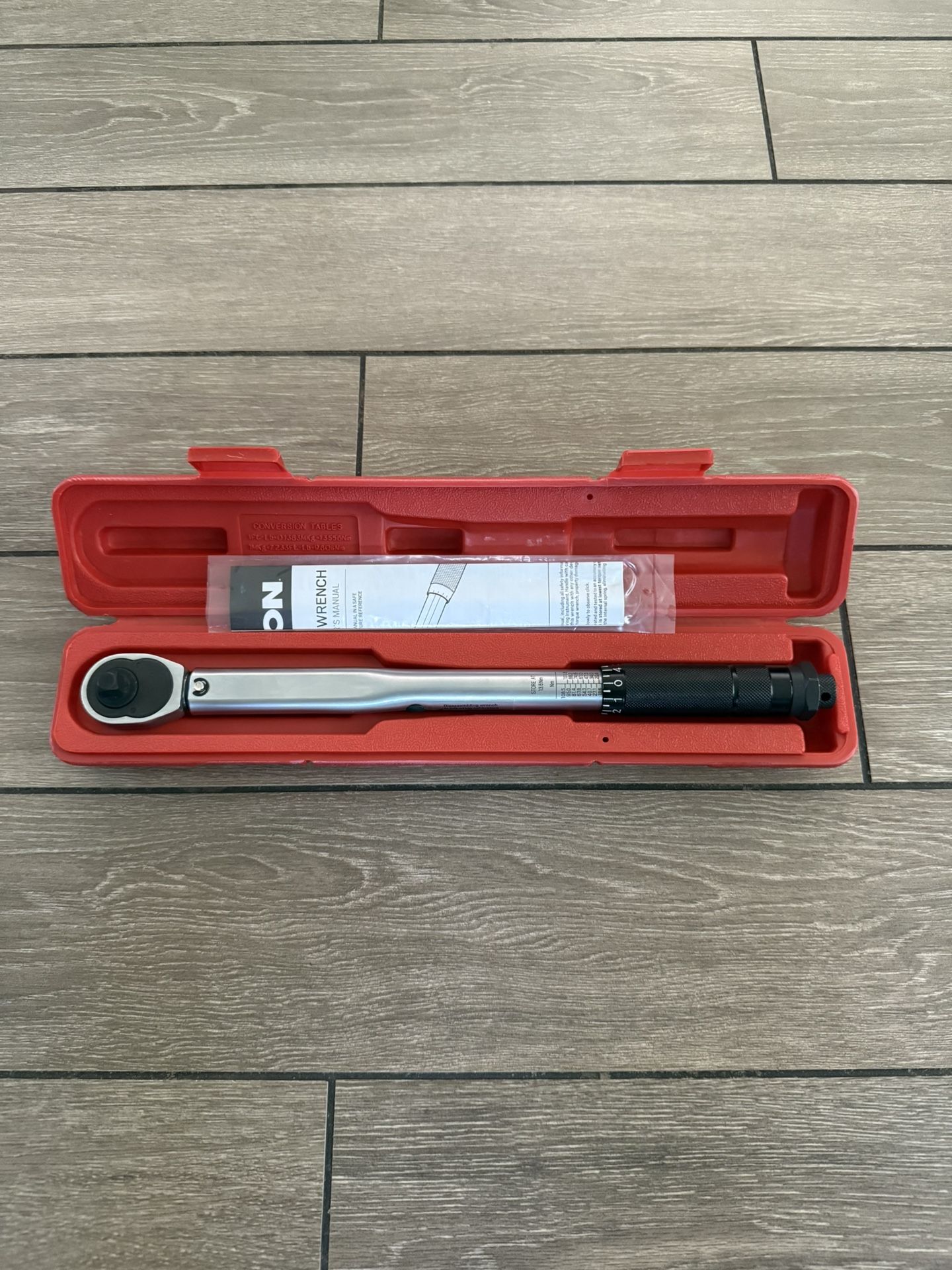 Tekton 3/8 Inch Drive Micrometer Torque Wrench (10-80 ft. -lb.)