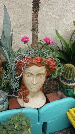 Garden Goddess outdoor head planter 17” fine concrete