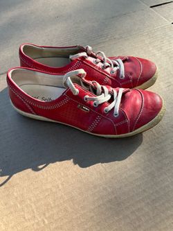 Josef Seibel "Caspian" Red Leather Comfort Sneakers - Women's Size 38 (US 7-7.5)