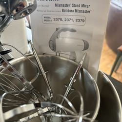 SUNBEAM MIXMASTER STAND MIXER
