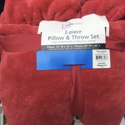 New Pillow/& Blanket Set 
