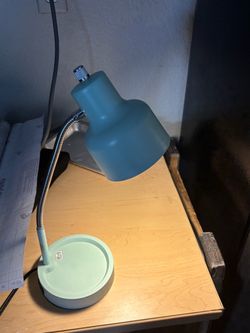Gooseneck Desk Lamp
