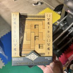 Caesar's Wooden Puzzle 
