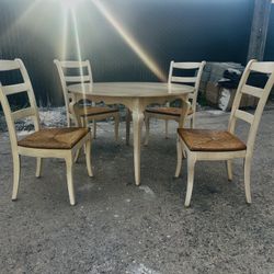 Knob Creek - Ethan Allen Round / Oval Dining Table with 4 Ladder Back Wicker Rush Seat Dining Chairs - Luxury Home Furniture Like Arhaus Pottery Barn