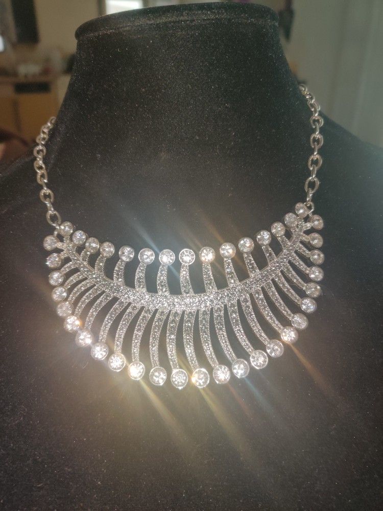 Beautiful Bridal Crystal Choker Necklace 14" Vintage
