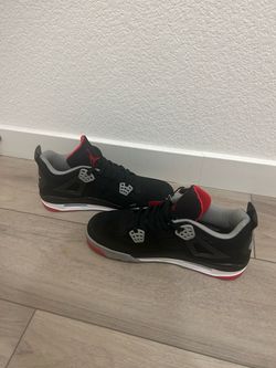 Jordan 4s