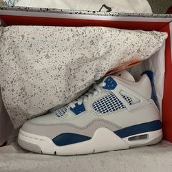 Jordan 4s Military Blue Gs Size 6y 